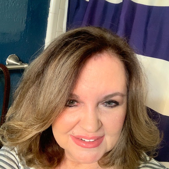 Meet your Posher, Sherri - Picture 1 of 1